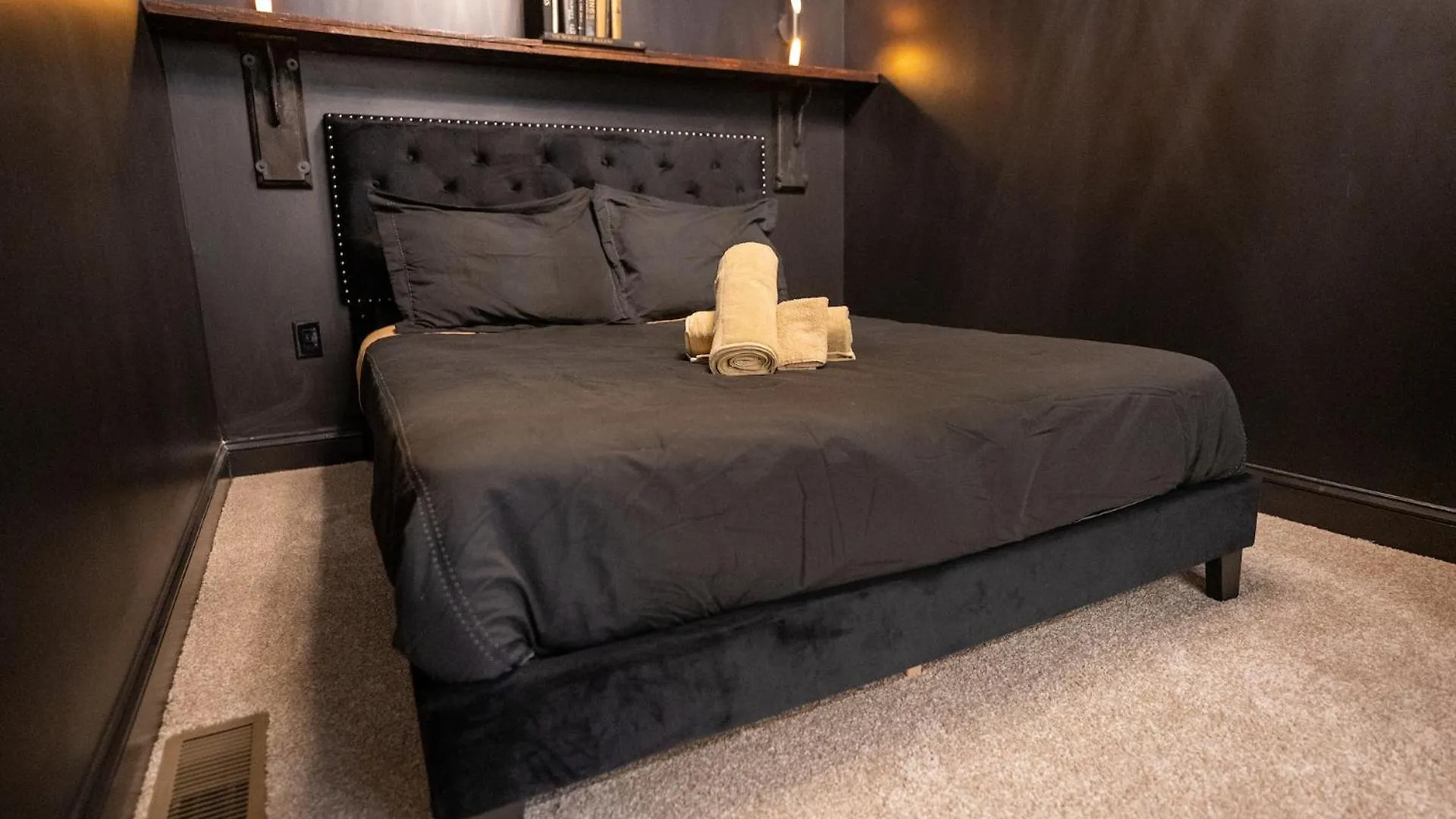 Дом отдыха Swepson Guesthouse King Sleep42 15Br 10Ba 22Beds Луисвилл