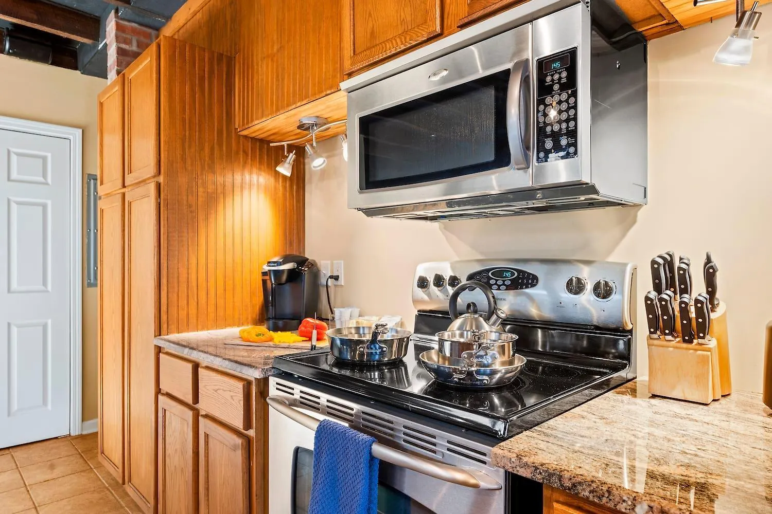 Swepson Guesthouse King Sleep42 15Br 10Ba 22Beds Луисвилл США