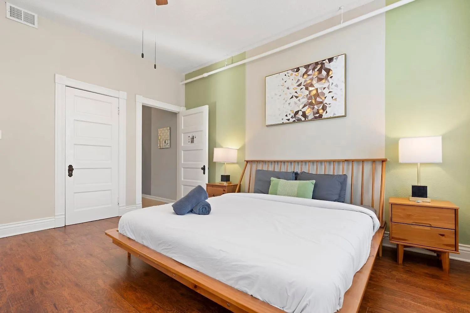 Дом отдыха Swepson Guesthouse King Sleep42 15Br 10Ba 22Beds Луисвилл США
